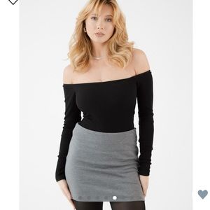 Klassy Network Ribbed off the shoulder Brami